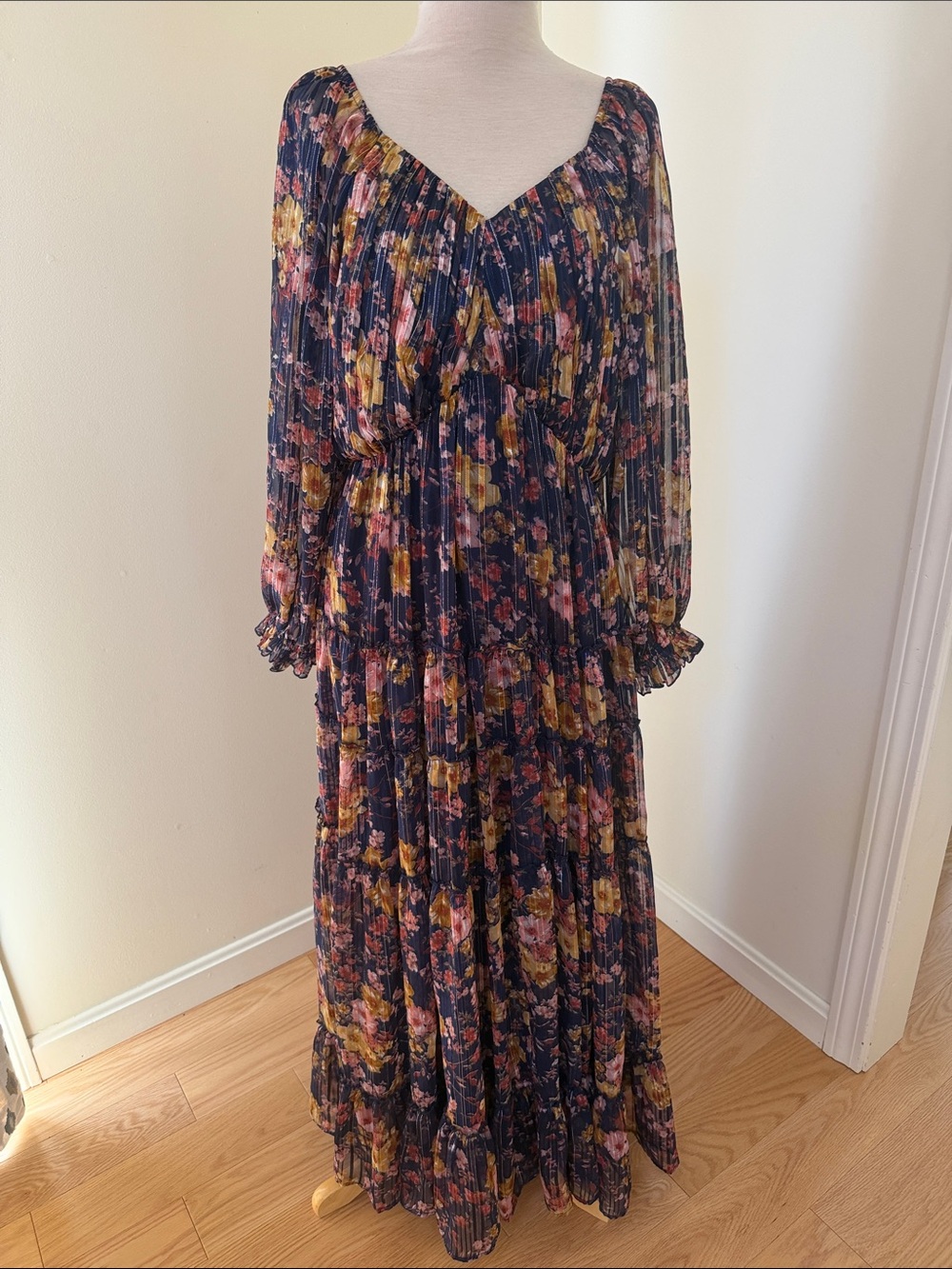 Ivy city Co medium navy shimmery boho pleated ruffled maxi dress